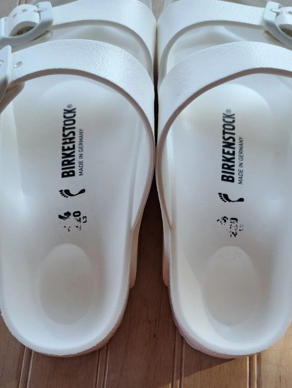 NWOT Birkenstock Arizona EVA White Double Buckle Waterproof Kids Sandals
